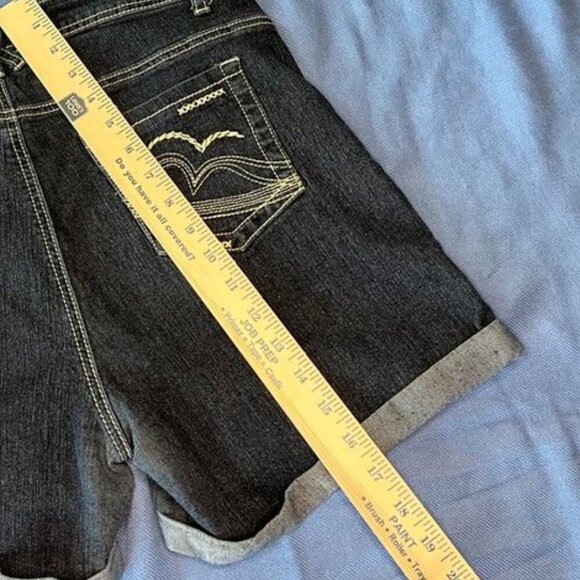 Diamond Threads Denim Shorts โ Size 16 โ Dark Wash - Picture 5 of 7